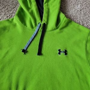 Under Armour sweatshirt